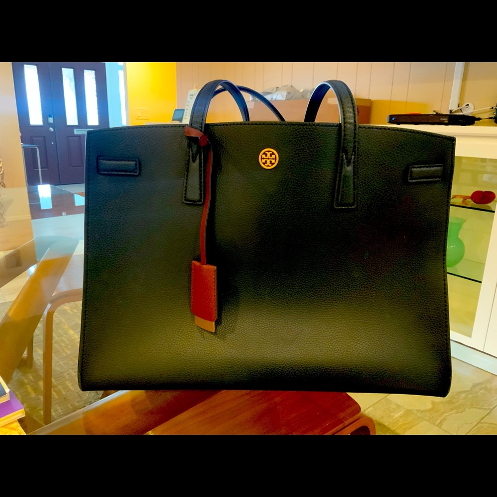 Walker Black Tote 2021